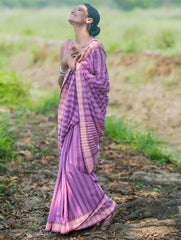 Bengal Weaves. Handwoven Cotton Saree - Lavender Rekha