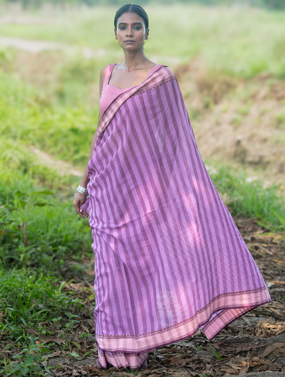 Bengal Weaves. Handwoven Cotton Saree - Lavender Rekha