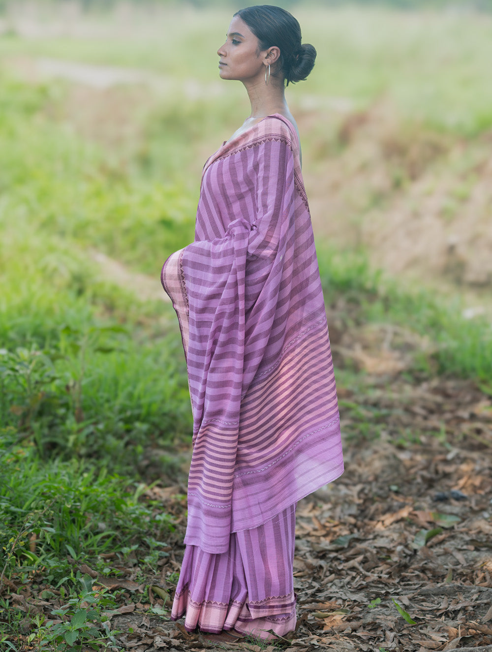 Bengal Weaves. Handwoven Cotton Saree - Lavender Rekha