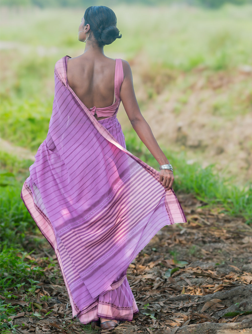 Bengal Weaves. Handwoven Cotton Saree - Lavender Rekha