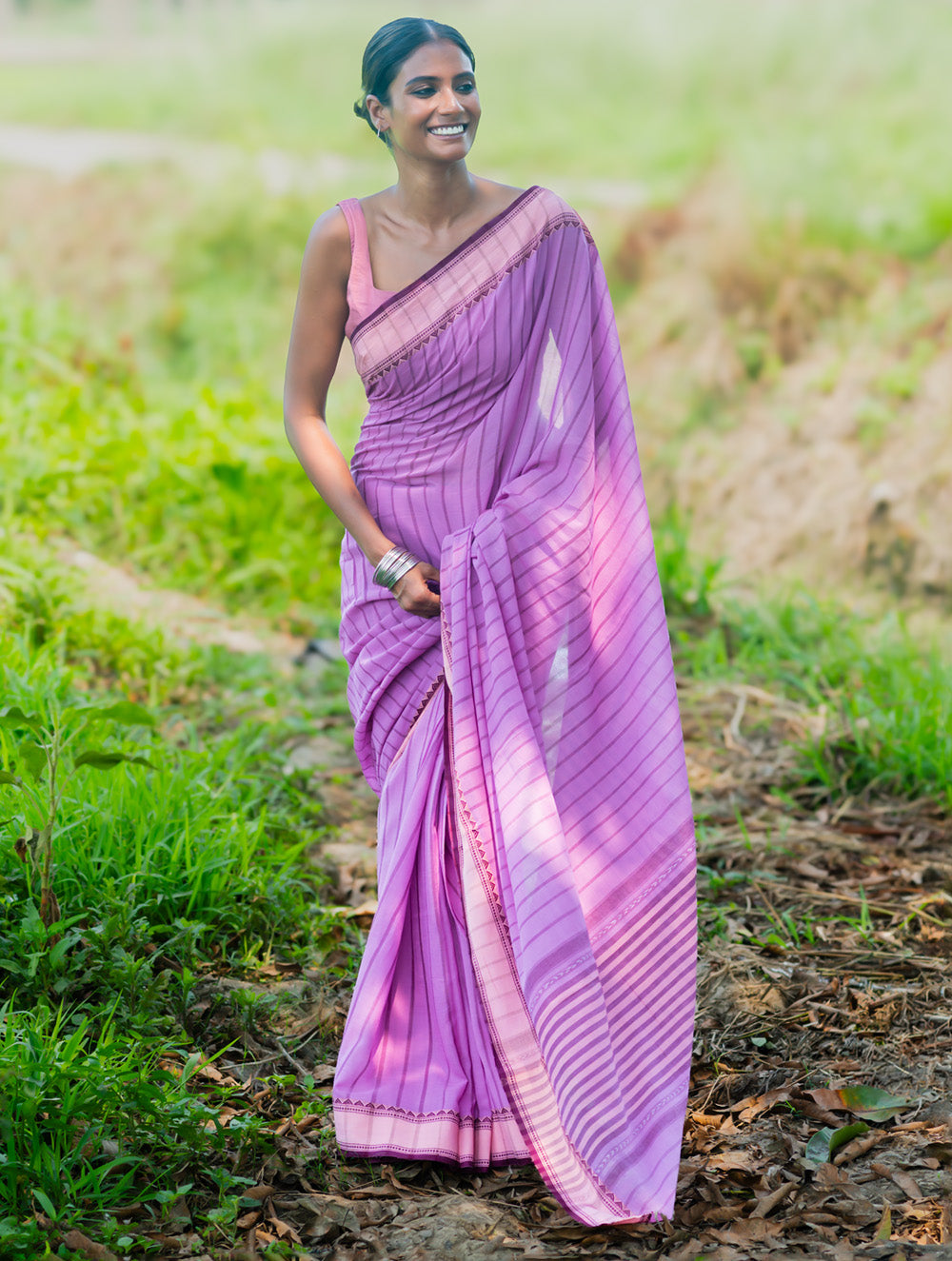 Bengal Weaves. Handwoven Cotton Saree - Lavender Rekha