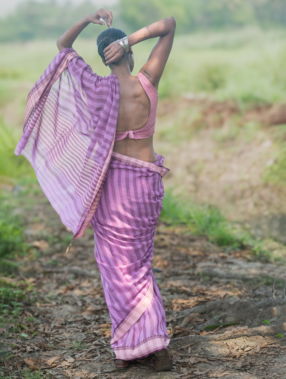 Bengal Weaves. Handwoven Cotton Saree - Lavender Rekha