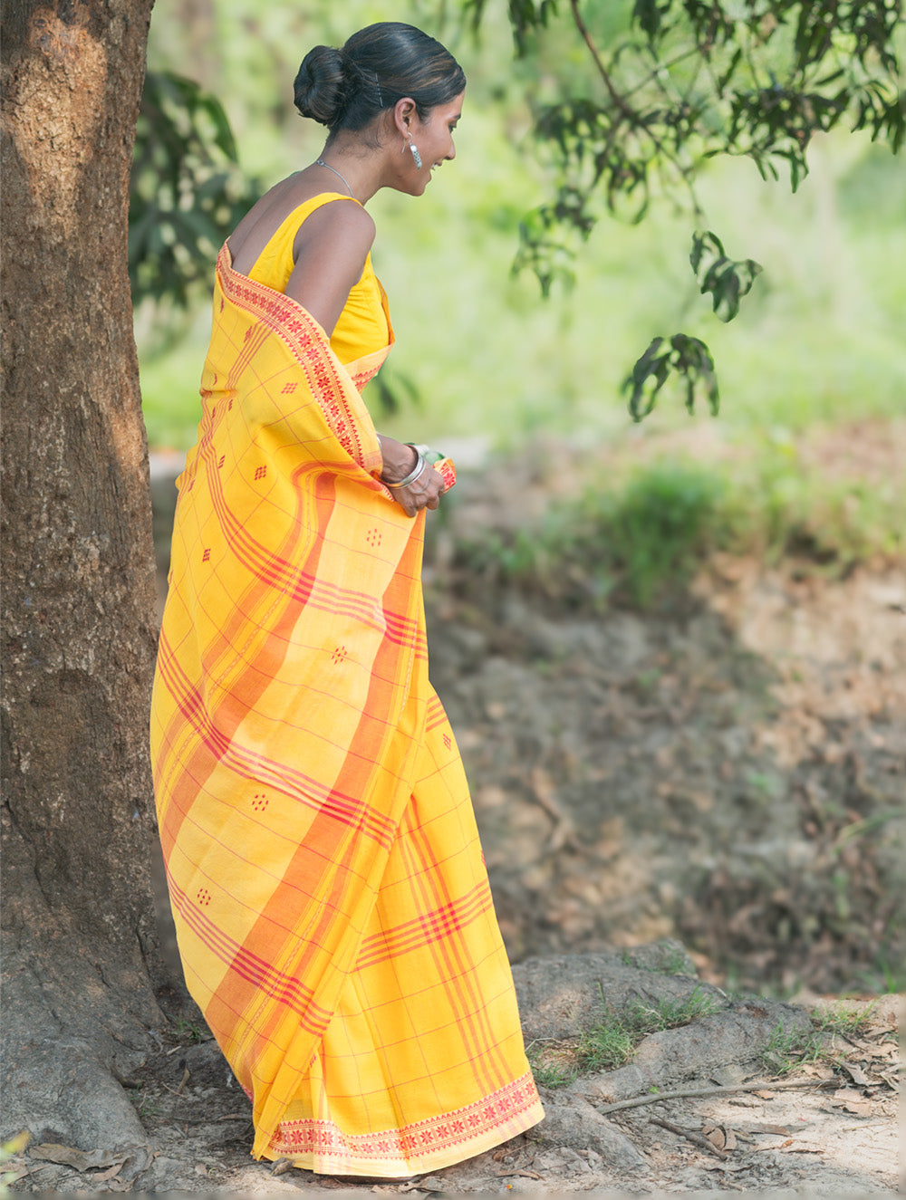 Bengal Weaves. Handwoven Cotton Saree - Surajmukhi