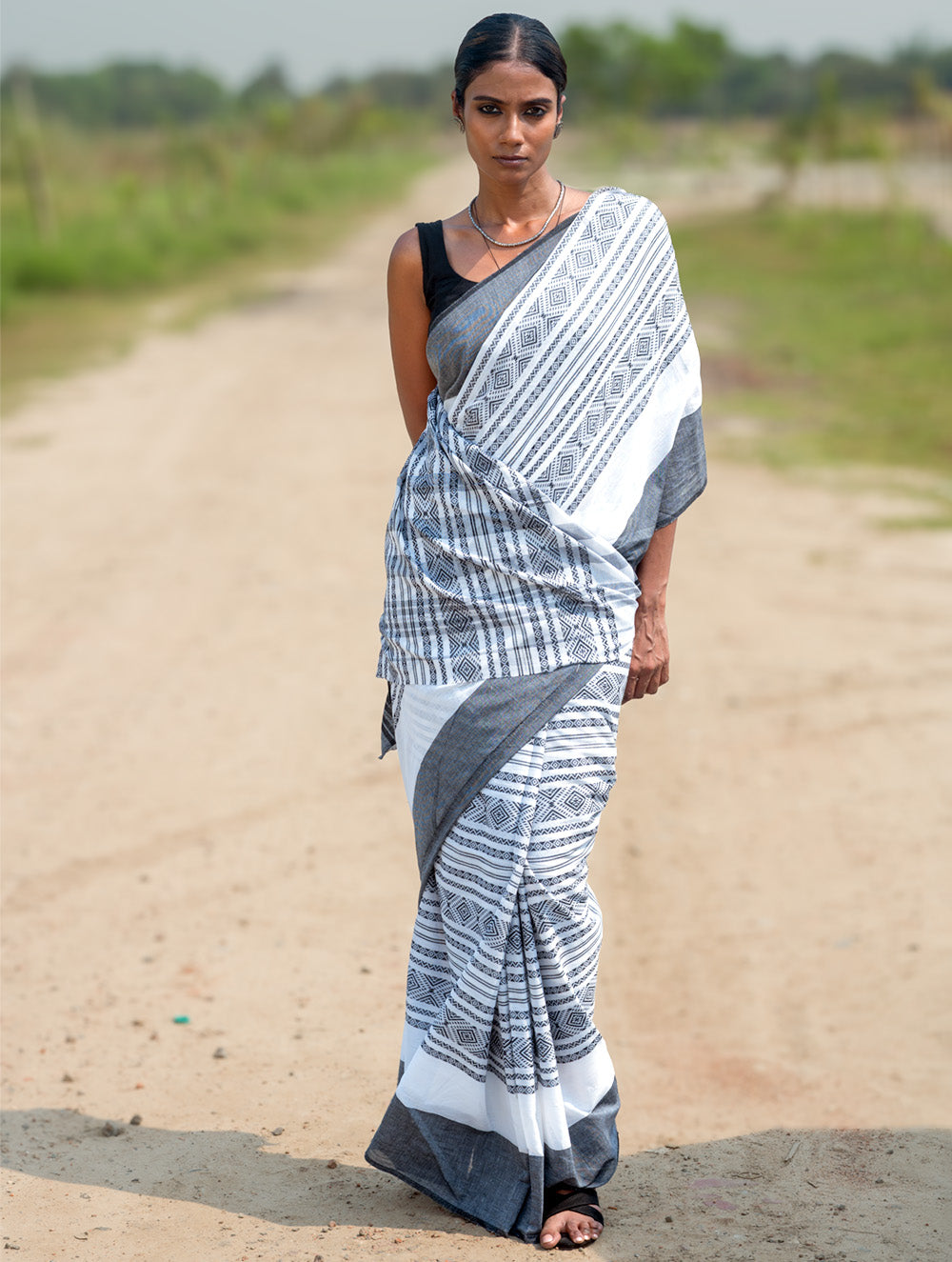 Bengal Weaves. Handwoven Cotton Saree - Bhor