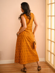 Cool Classics. Bagh Hand Block Printed Easy Dress - Yellow Paisley