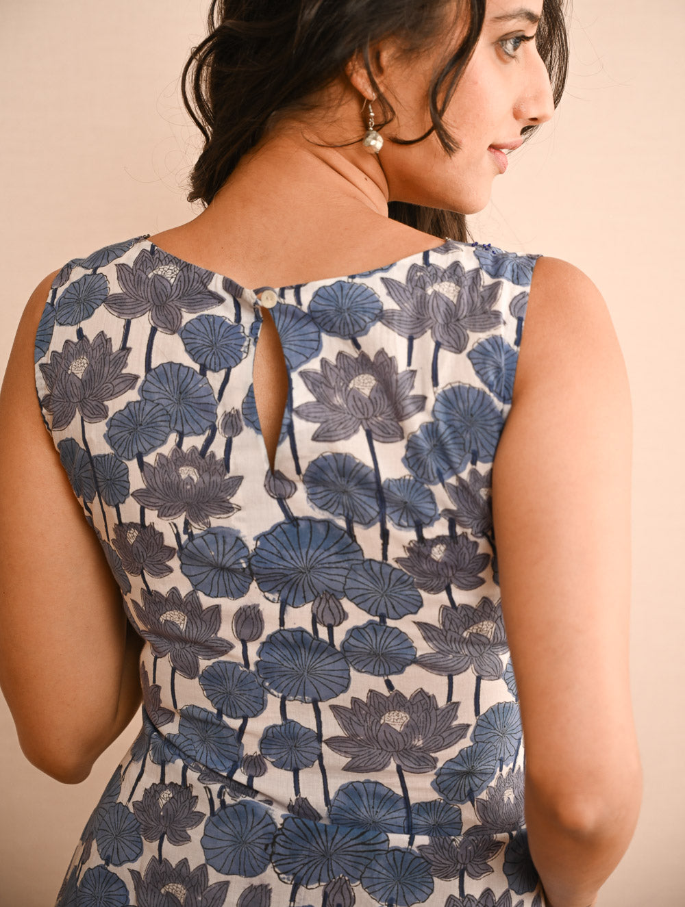 Cool Classics. Sanganer Hand Block Printed Easy Dress - White Lotus