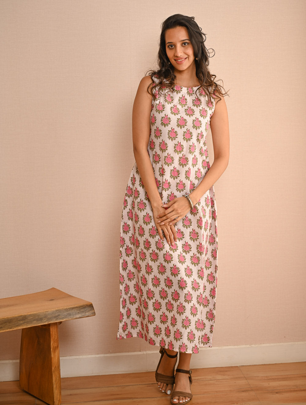 Cool Classics. Sanganer Hand Block Printed Easy Dress - White Roses