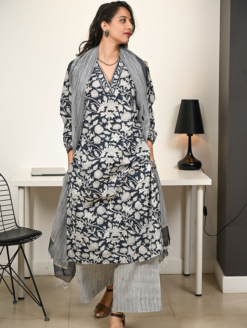 Work Chic. Hand Block Printed Bagru Kurta Set - Navy Flora (3 pc set)