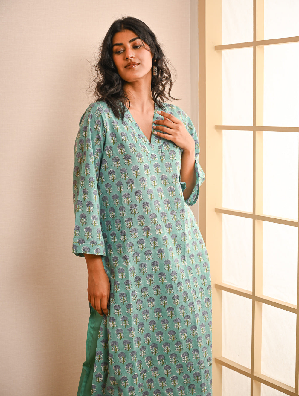 Work Chic. Sanganer Block Printed Loose Fit Cotton Kurta Set - Turquoise Motifs (Set of 2)
