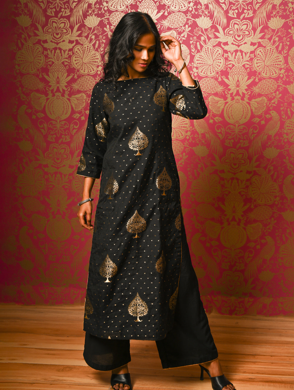 Regal Elegance. Benarasi Chanderi Straight Kurta Set - Black & Gold, (2 pc set)
