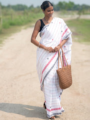 Bengal Weaves. Handwoven Soft Cotton Saree - Ivory Grid