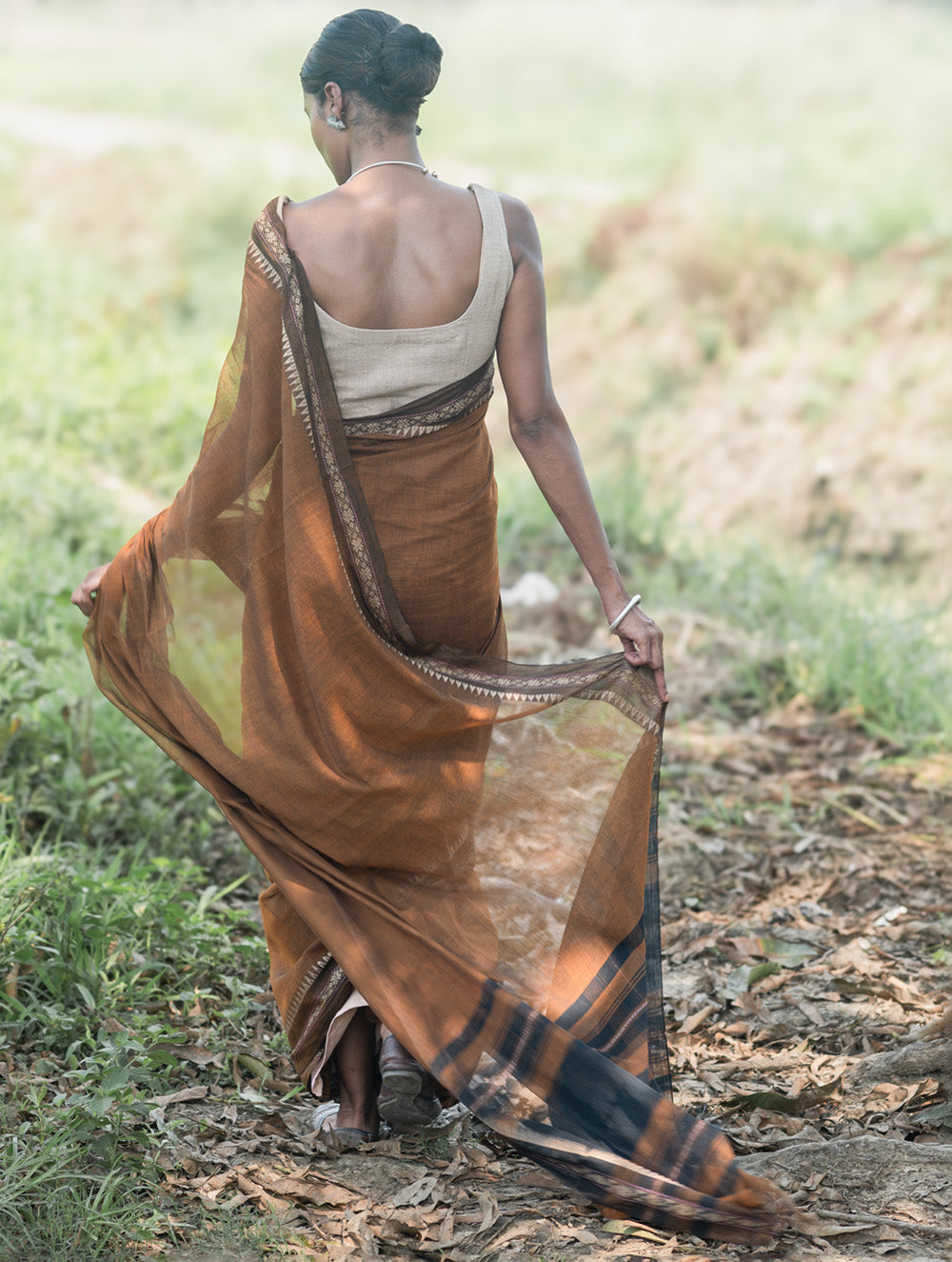 Bengal Weaves. Handwoven Soft Cotton Saree - Copper Dusk