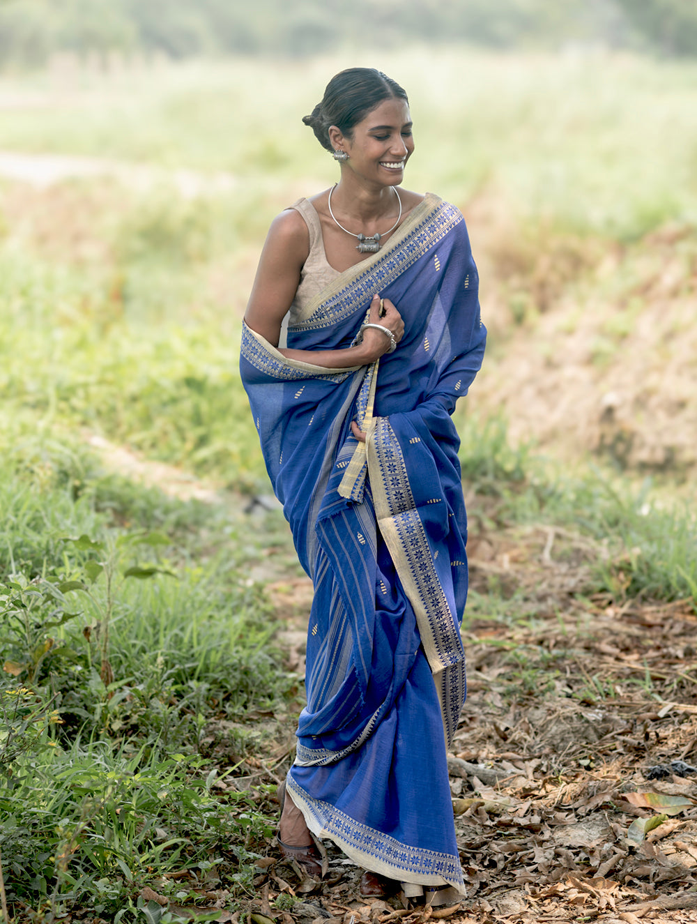 Bengal Weaves. Handwoven Soft Cotton Saree - Sapphire Meadow