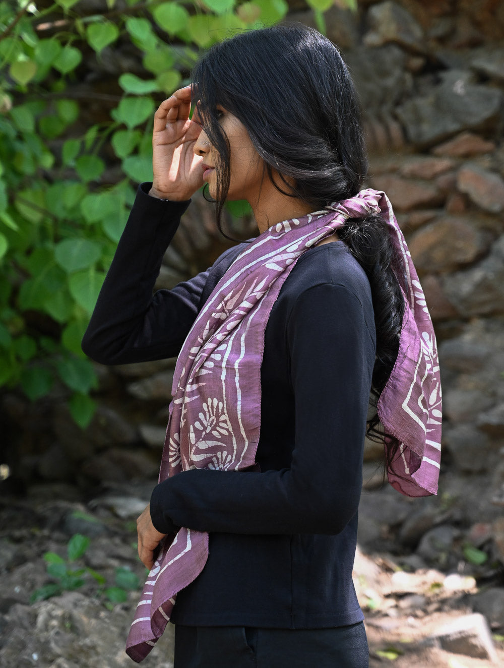 Light & Soft. Handcrafted Silk Batik Scarf - Mauve Fern