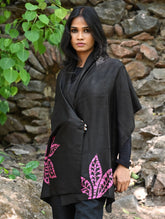 Light & Elegant. Handcrafted Silk Batik Stole - Fuchsia Leaves