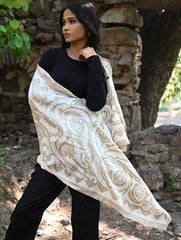 Light & Elegant. Handcrafted Silk Batik Stole - Soft Sand