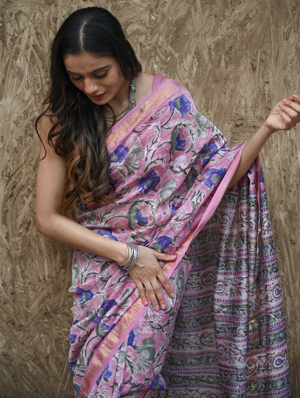 Sanganer Summers. Hand Block Printed Maheshwari Silk Cotton Saree - Mauve Florals
