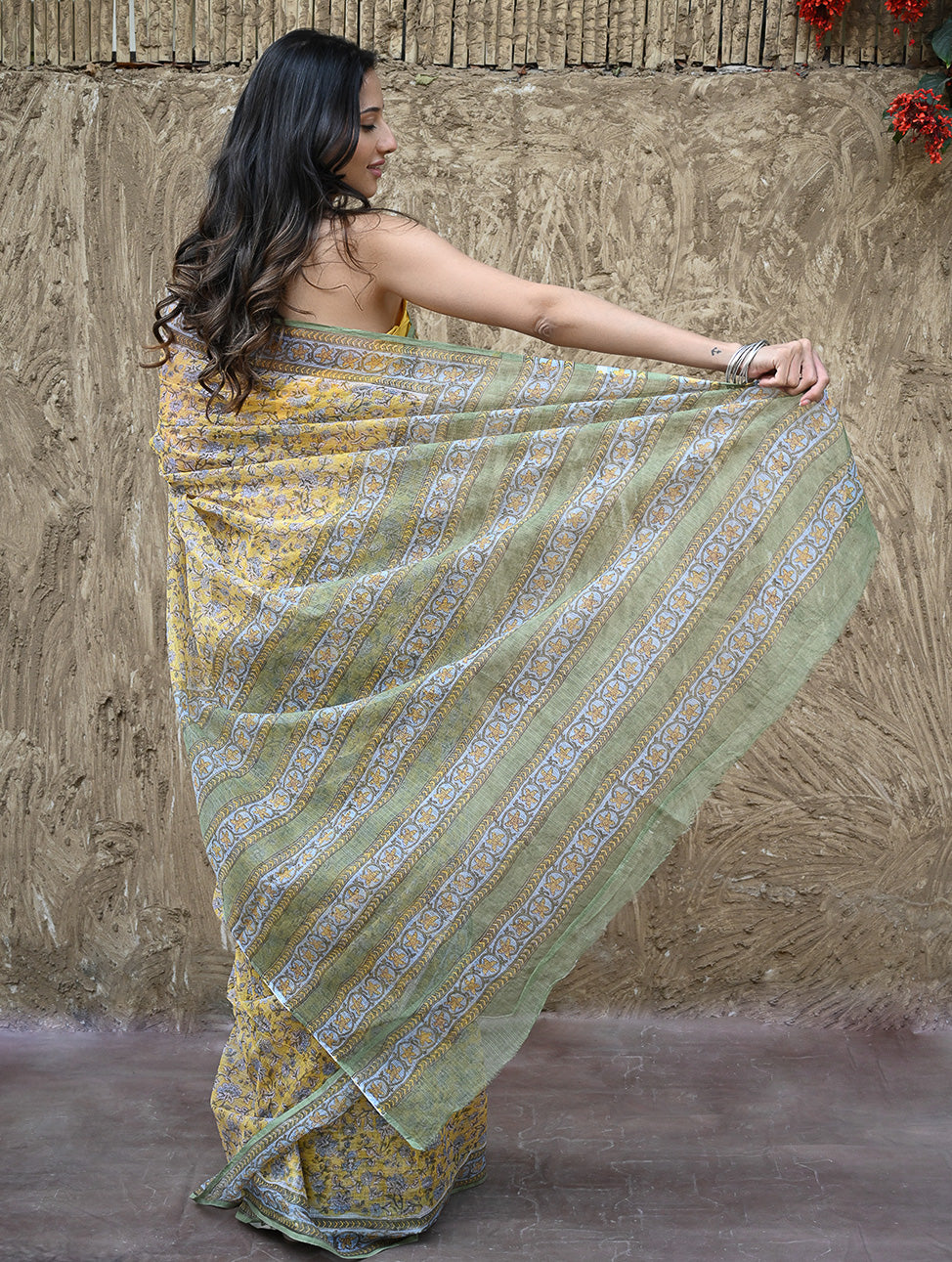 Sanganer Summers : Hand Block Printed Mul Cotton Saree - Peet Pushpjaal