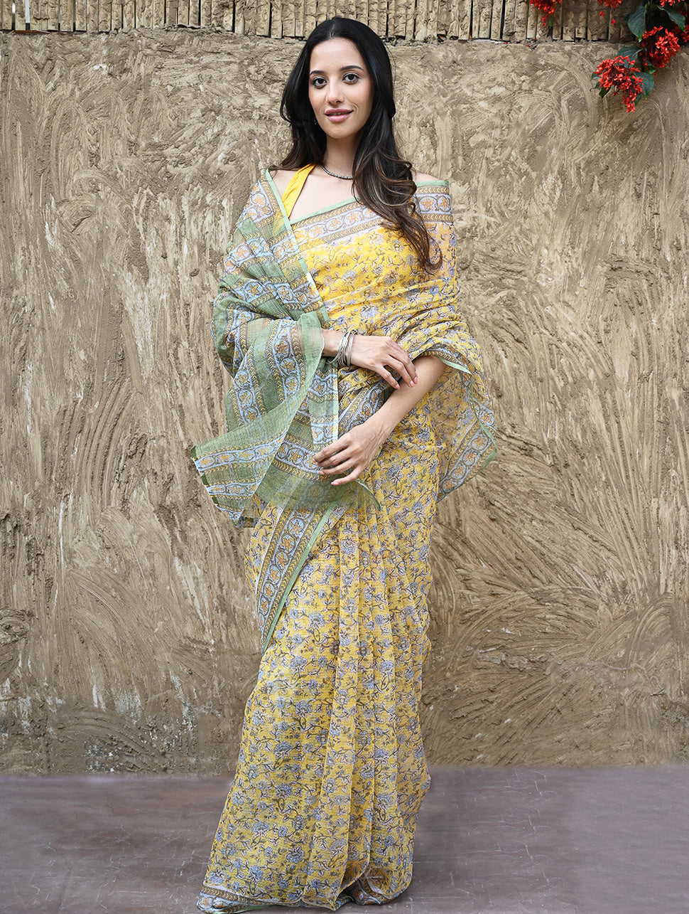 Sanganer Summers : Hand Block Printed Mul Cotton Saree - Peet Pushpjaal