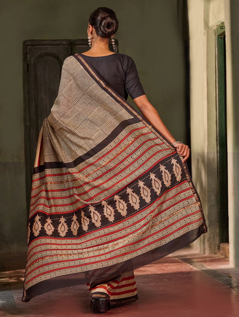 Bagru Statements: Striking Bagru Hand Block Printed Chanderi Saree - Linear Grids