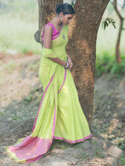 Bengal Weaves. Handwoven Soft Mul Cotton Saree - Pink Parrot