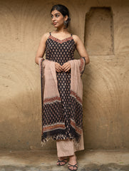 The Work Edit. Bagru Hand Block Printed Cotton Full Kurta Set - Black Florets (3 pc set)