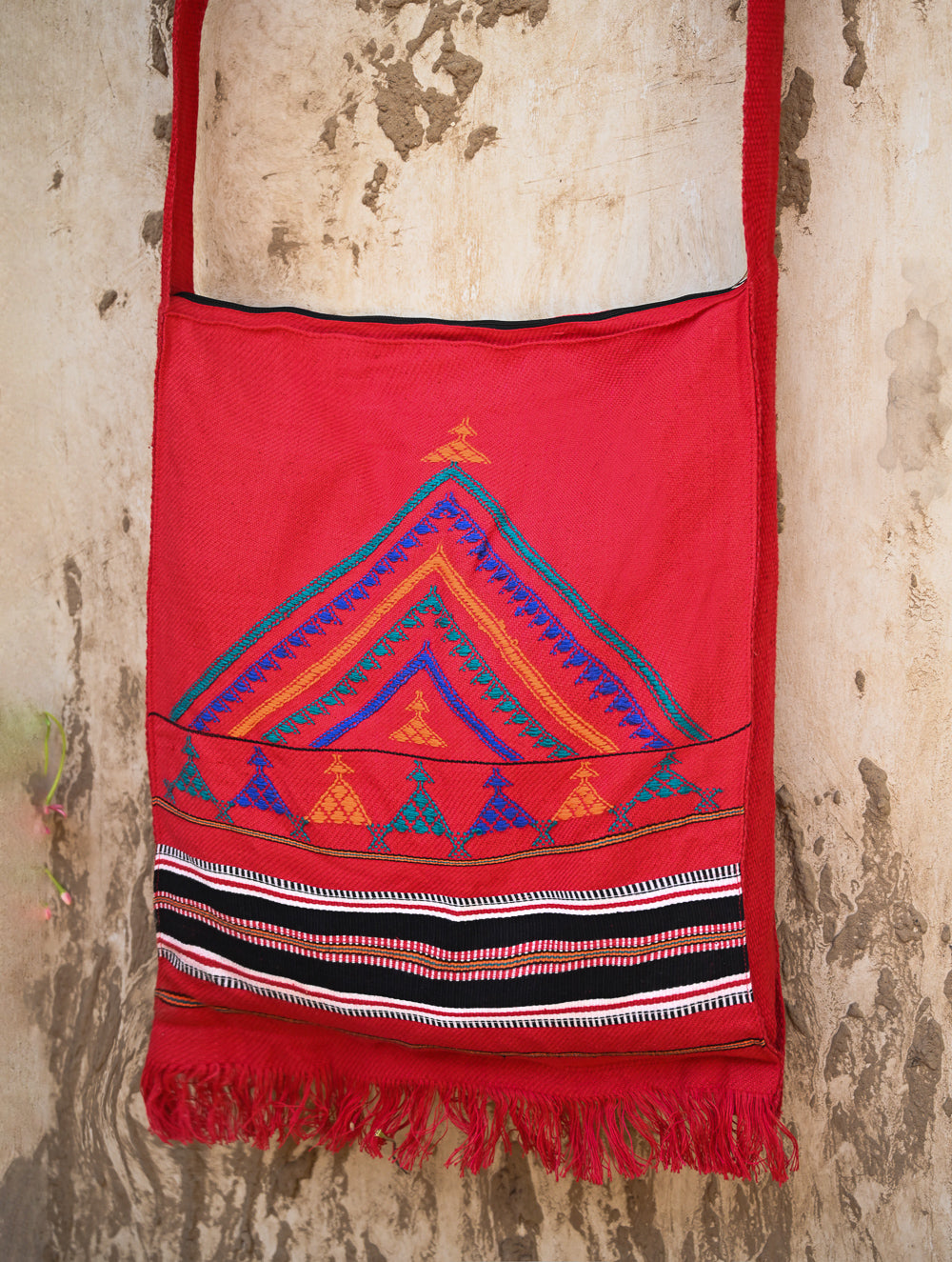 Handwoven Kashida Pattu Sling Bag - Red Vibrance
