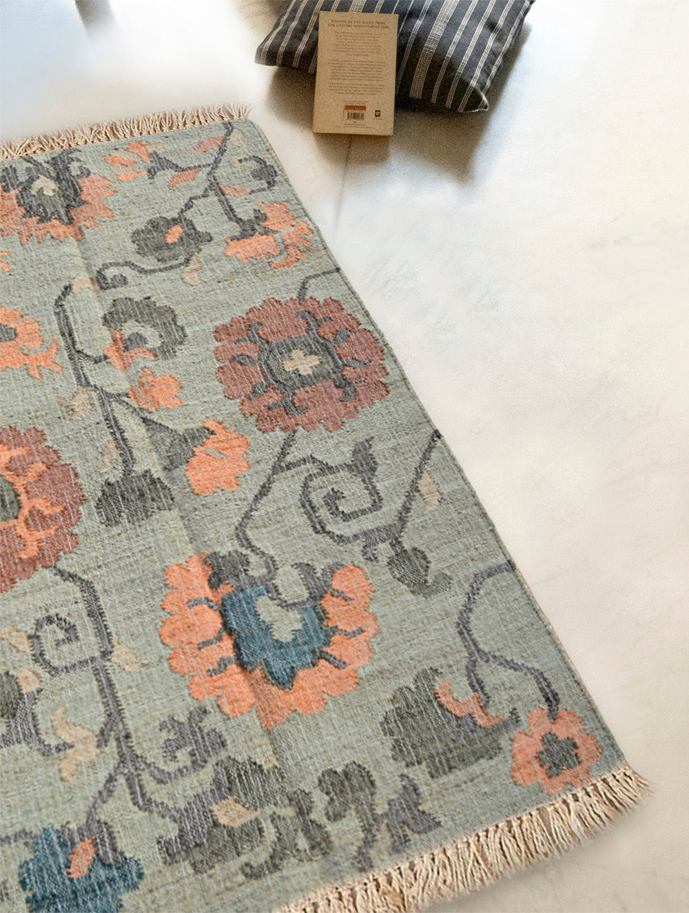 Exclusive Handmade Jute Mirzapur Dhurrie Rug - Sage Floral