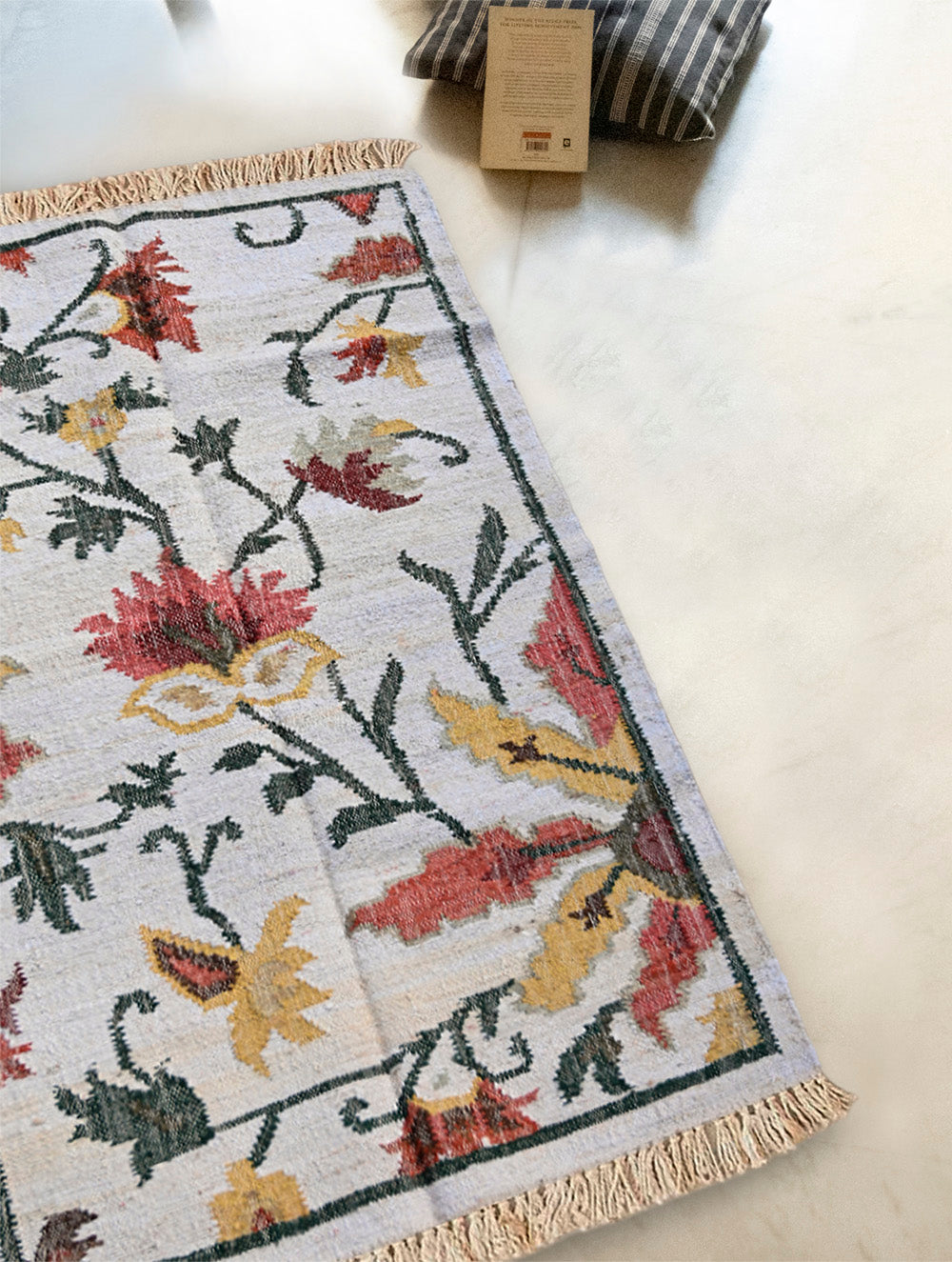 Exclusive Handmade Jute Mirzapur Dhurrie Rug - Snow Mist Garden
