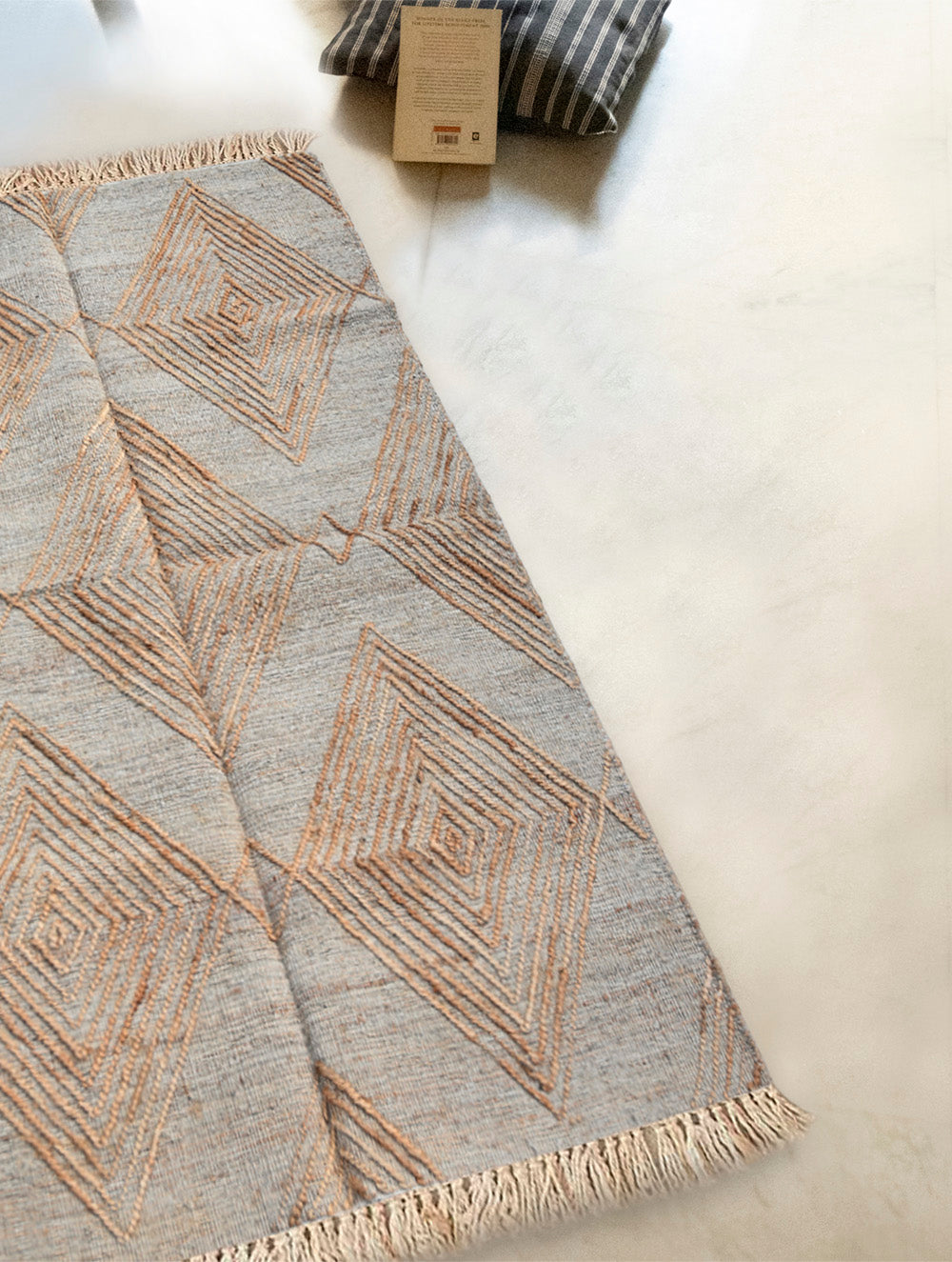 Exclusive Handmade Wool & Cotton Mirzapur Dhurrie Rug - Jute Facets