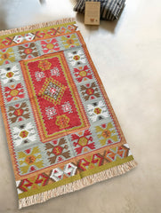 Handwoven Premium Woolen Mirzapur Dhurrie - Rustic Heritage