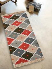 Exclusive Handmade Wool & Cotton Mirzapur Dhurrie Rug - Moonstep Well (6ft x 2ft)