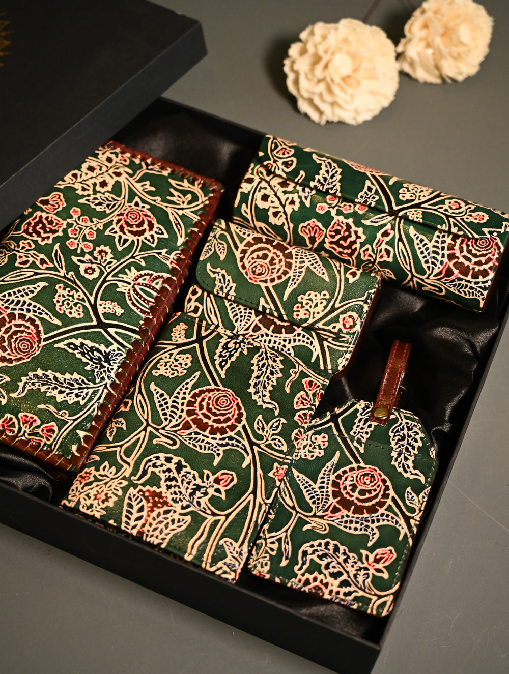 The Traveller’s Collection: Embossed Leather Executive Travel Gift Set - Emerald Garden (Set of 5)