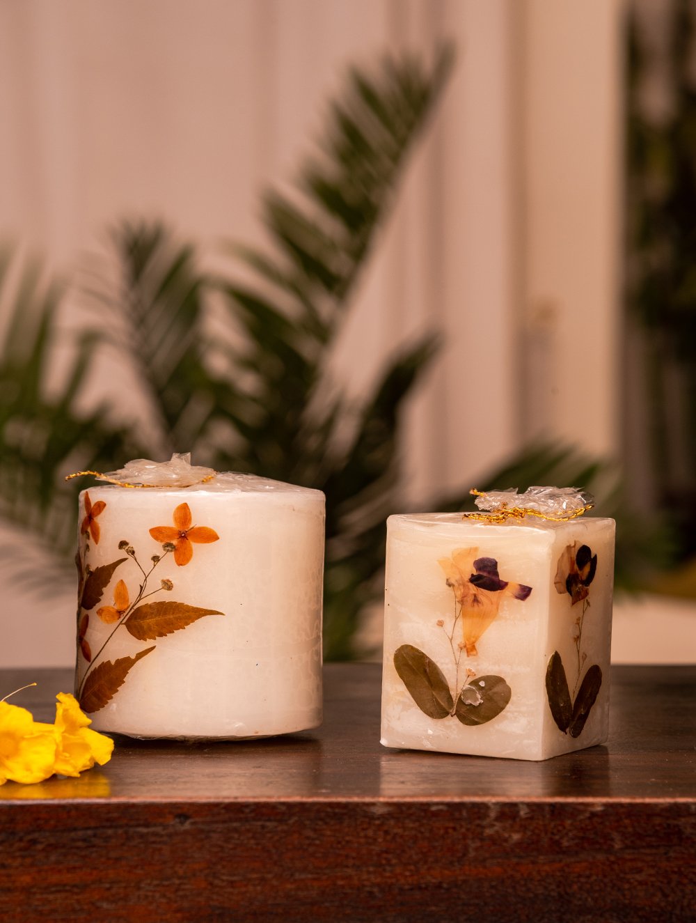 Aromatic Pondicherry Wax Candles - Lavender & Sandalwood (Set of 2)