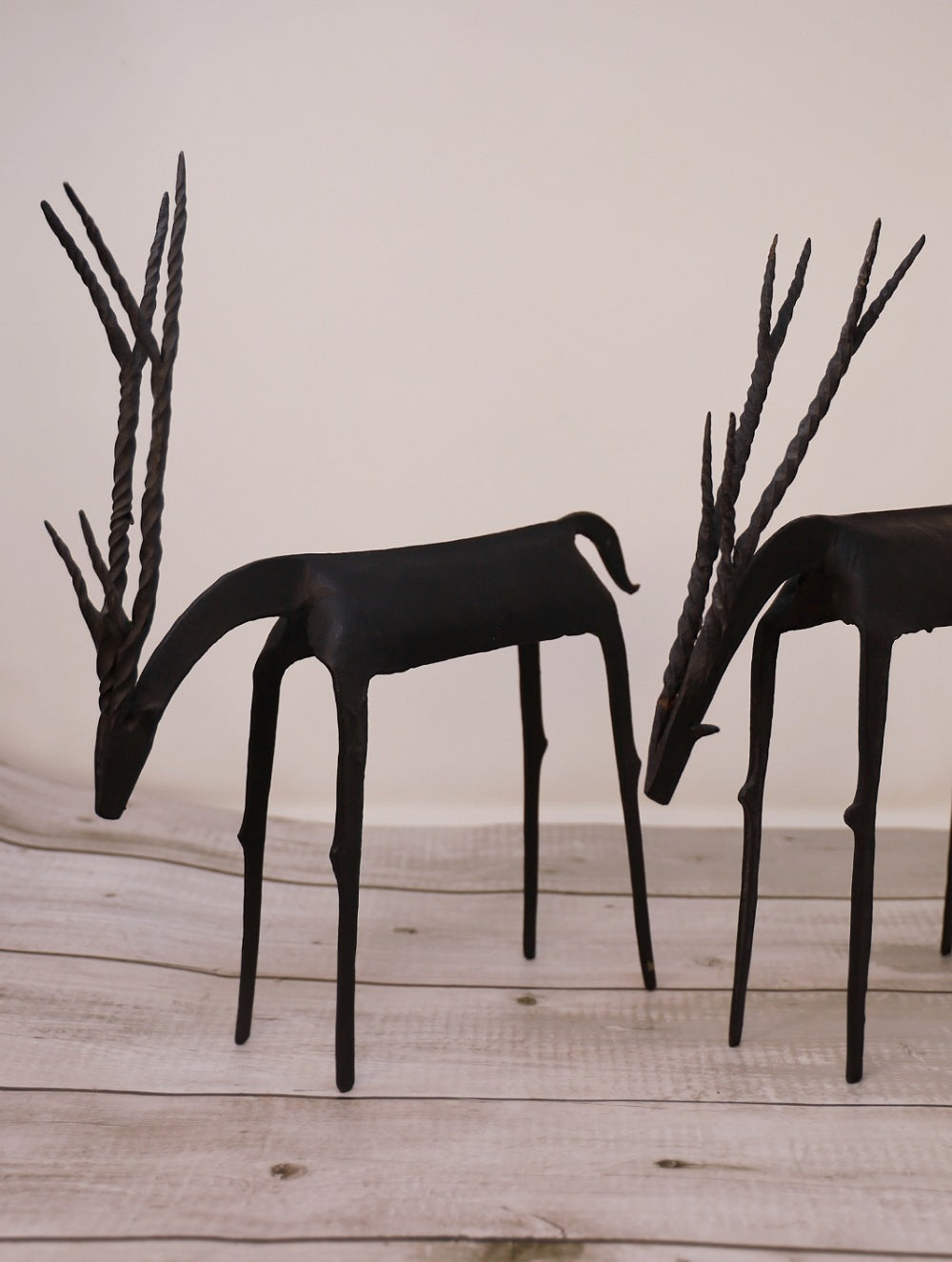 Load image into Gallery viewer, Bastar Tribal Art Deer Curios (Set of 2)