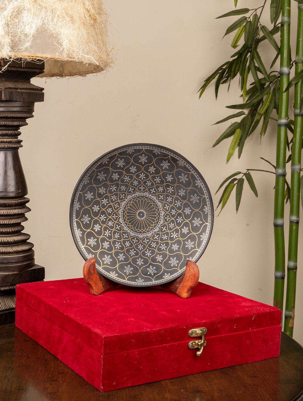 Bidri Craft Wall Plate / Table Curio - Mughal Series (Dia 8")