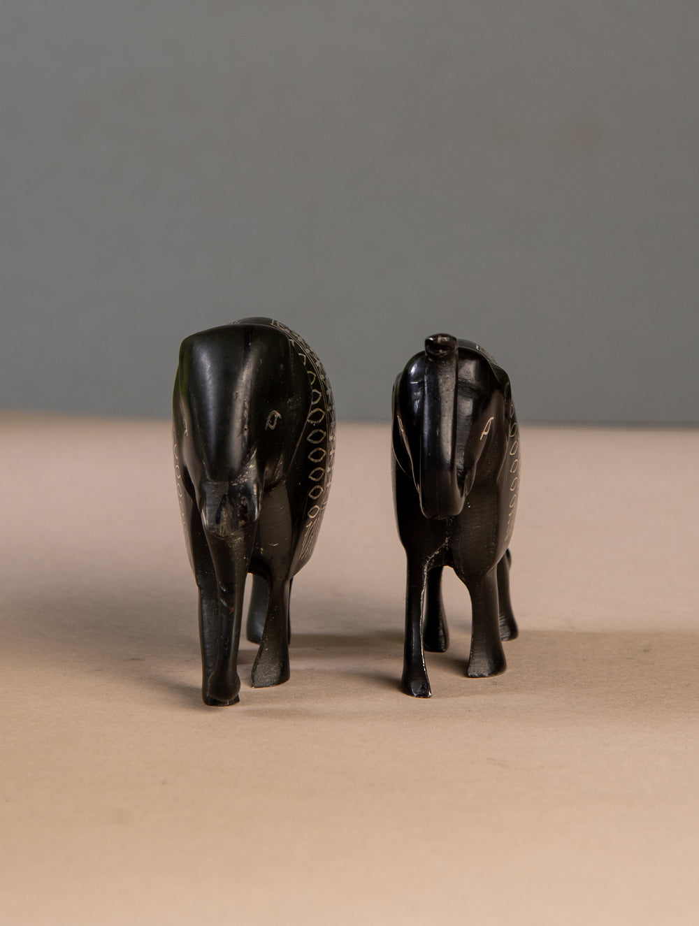 Bidri Craft Curio - Elephant (Set of 2)