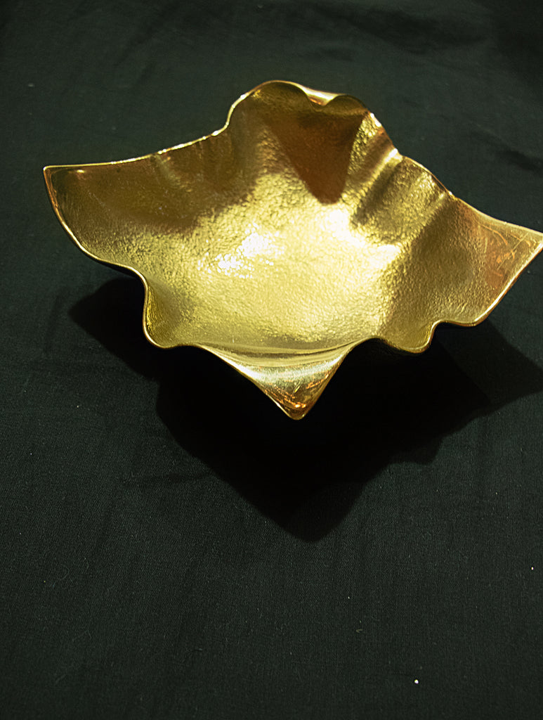 Brass Wrinkled Leaf Bowl Curio