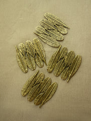 Brass Coaster Set - Temple flower Leaves (Set of 4) - The India Craft House