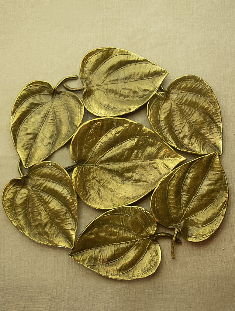 Brass Wall Plaque / Serving Platter - Paan Leaves - The India Craft House 