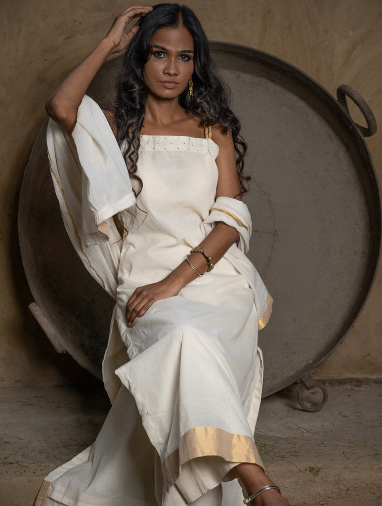 Classic Elegance. The Kerala Kasavu Cotton & Zari Ethnic Set (Set of 3) - White & Gold