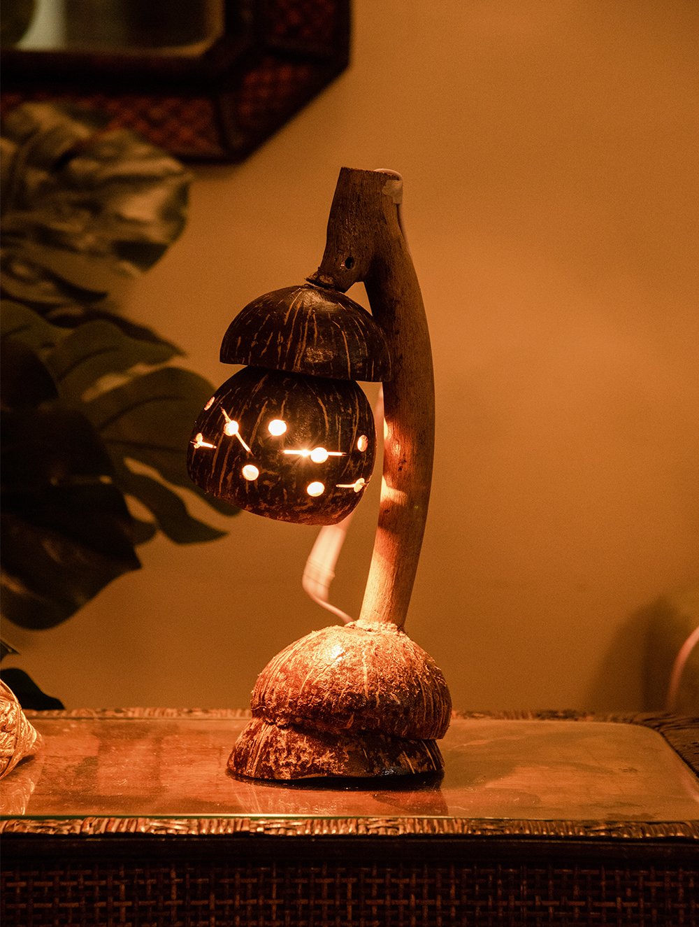 Coconut Craft Table Lamp