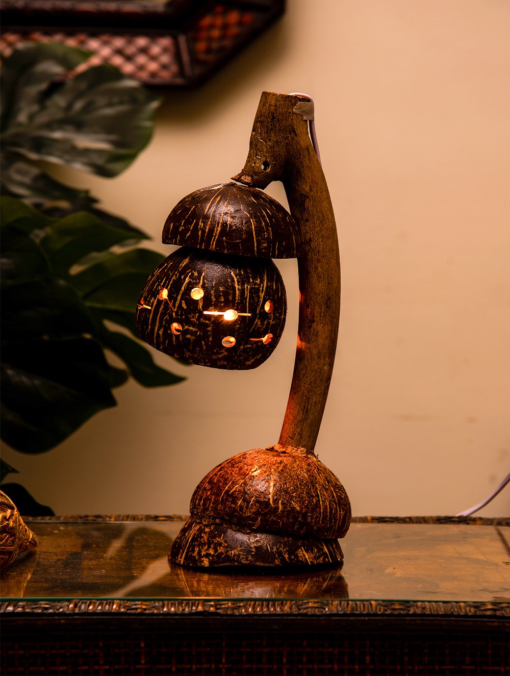 Coconut Craft Table Lamp