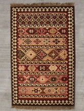 Exclusive Handwoven Kilim Rug (8 x 5 ft) - The India Craft House