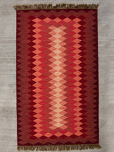 Handwoven Kilim Rug (8 x 5 ft) - Zigzags - The India Craft House