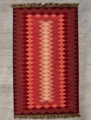 Handwoven Kilim Rug (8 x 5 ft) - Zigzags - The India Craft House