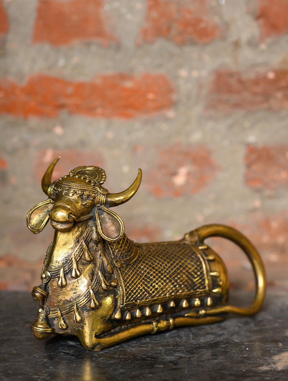 Load image into Gallery viewer, Dhokra Craft Curio - Nandi (Seated)
