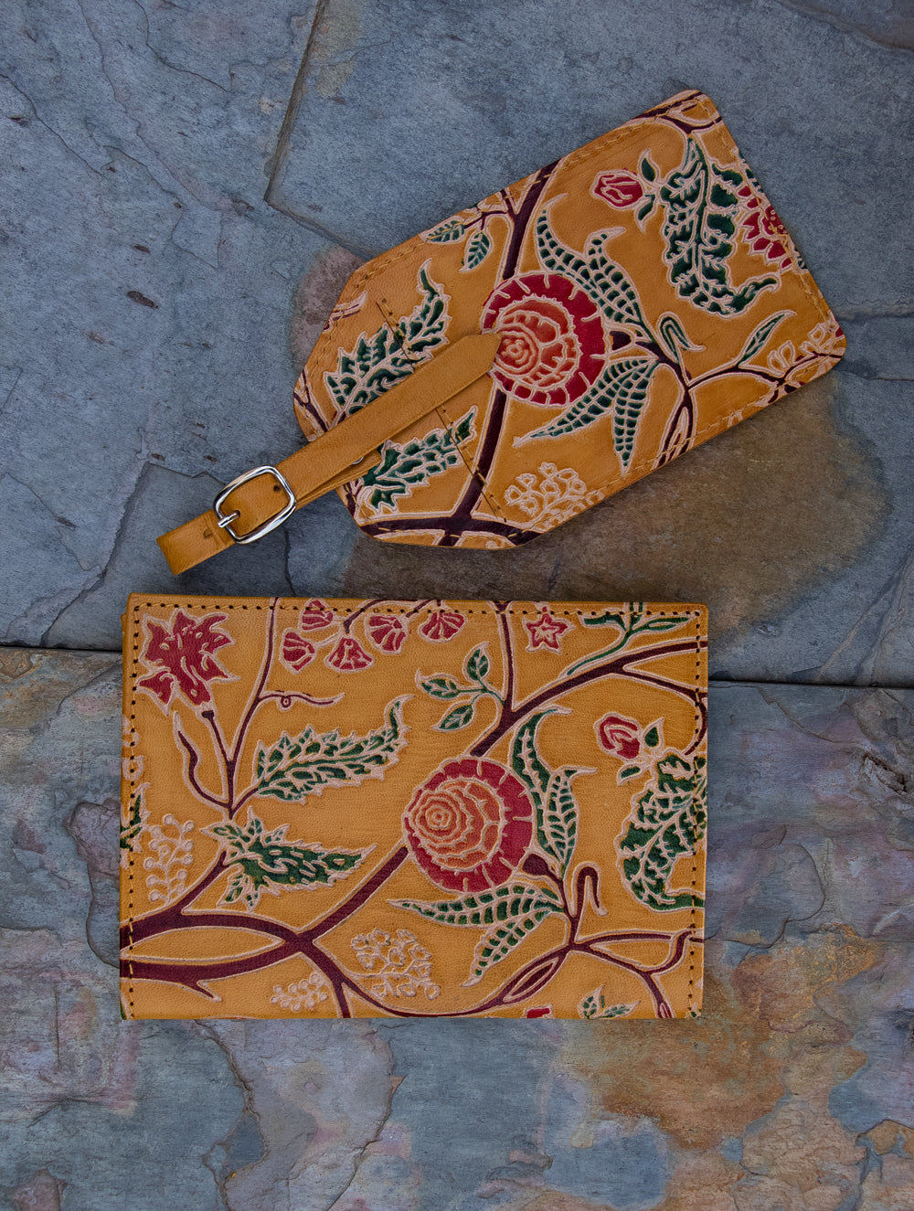 Embossed Leather Travel set - Passport cover & Luggage tag - The India Craft House