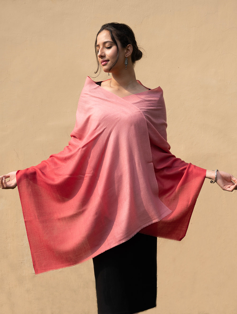 Load image into Gallery viewer, Fine, Soft Kashmiri Ombre Wool Stole - Shaded Peach