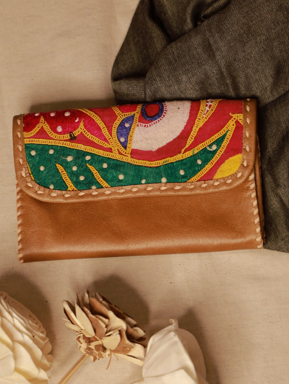 Load image into Gallery viewer, Handcrafted  Jawaja Leather &amp; Embroidered Patch Wallet - Brown